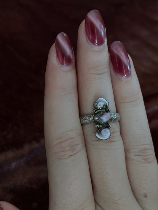 Vintage Sterling Silver Shell Ring